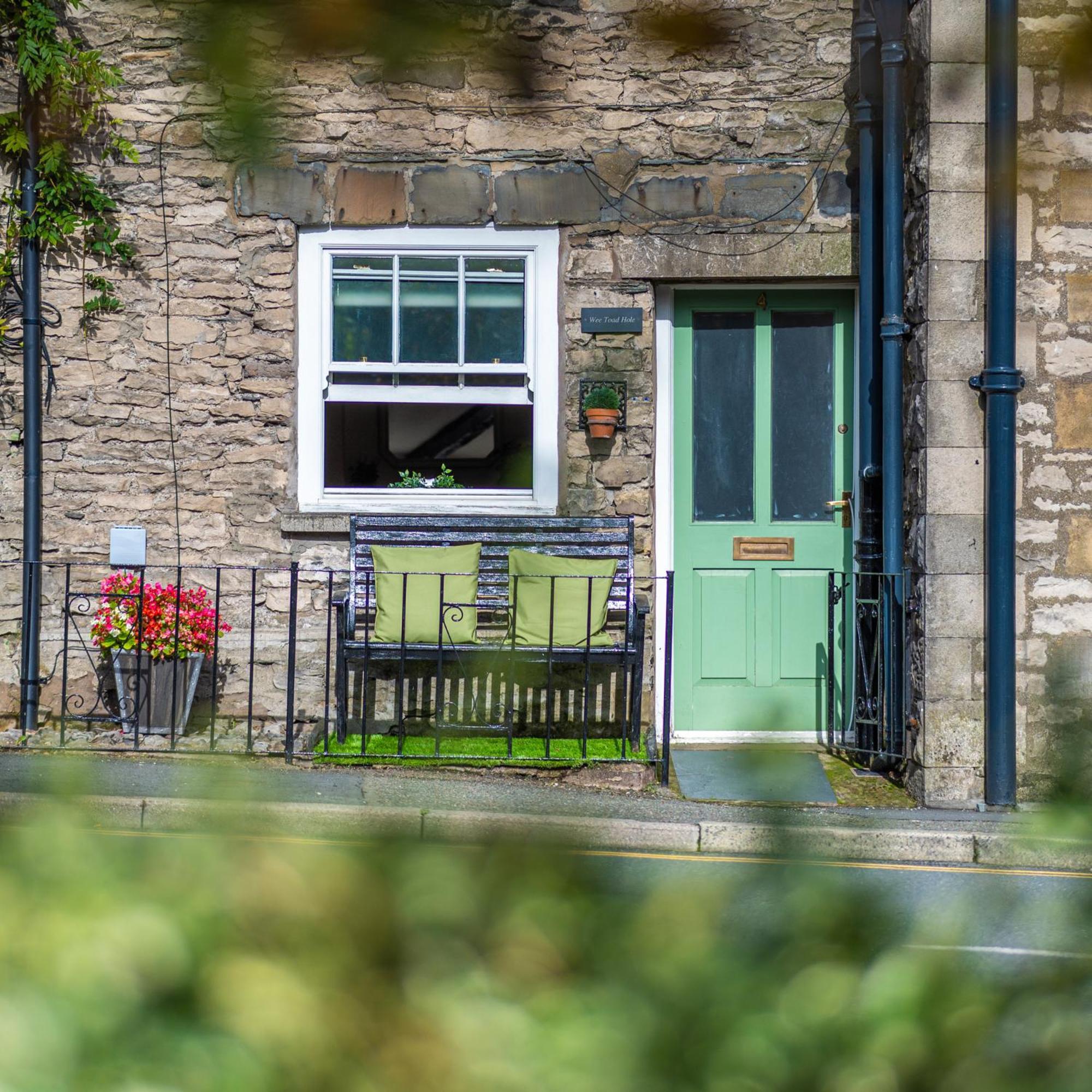 Wee Toad Hole Heart Of Kendal - Cottage Sleeps 4-6 - Dogs Welcome Kültér fotó